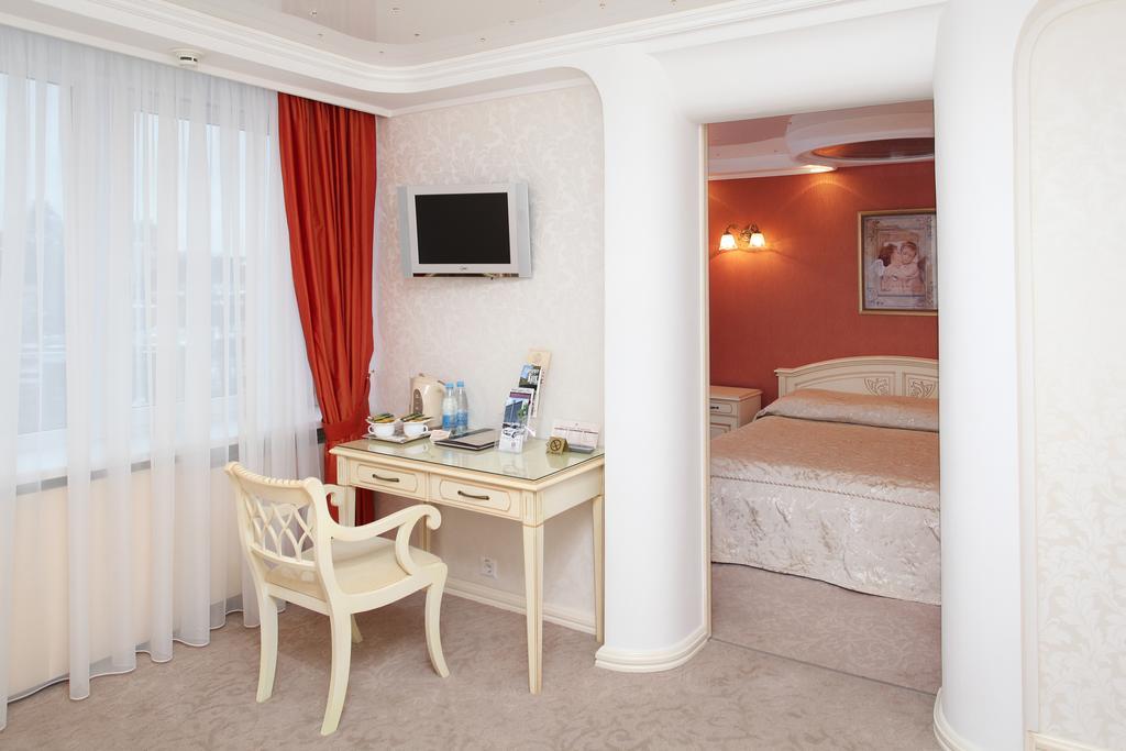 Premier Hotel Rus Kijów Zewnętrze zdjęcie